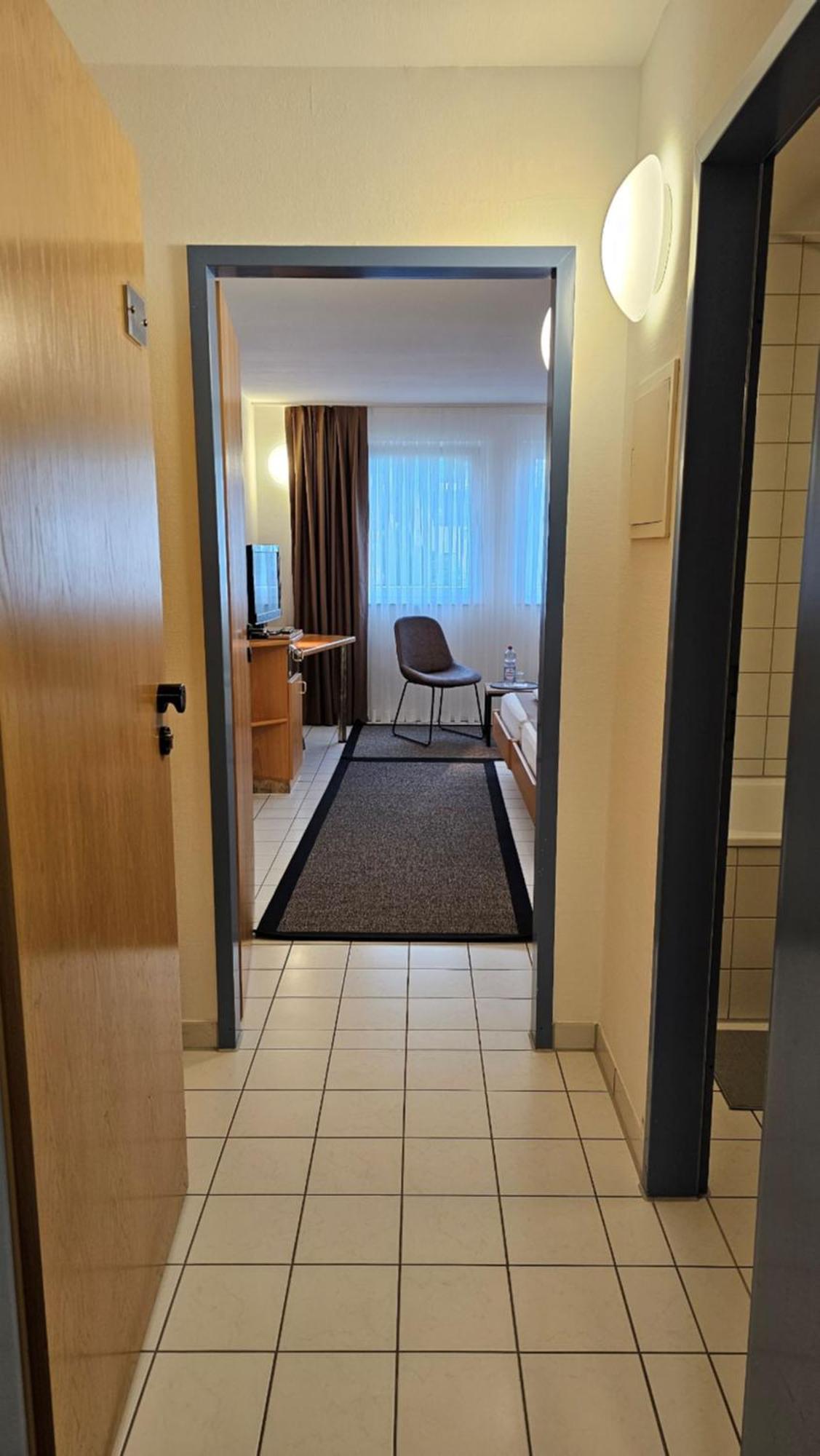 Elha Hotel シュトゥットガルト エクステリア 写真