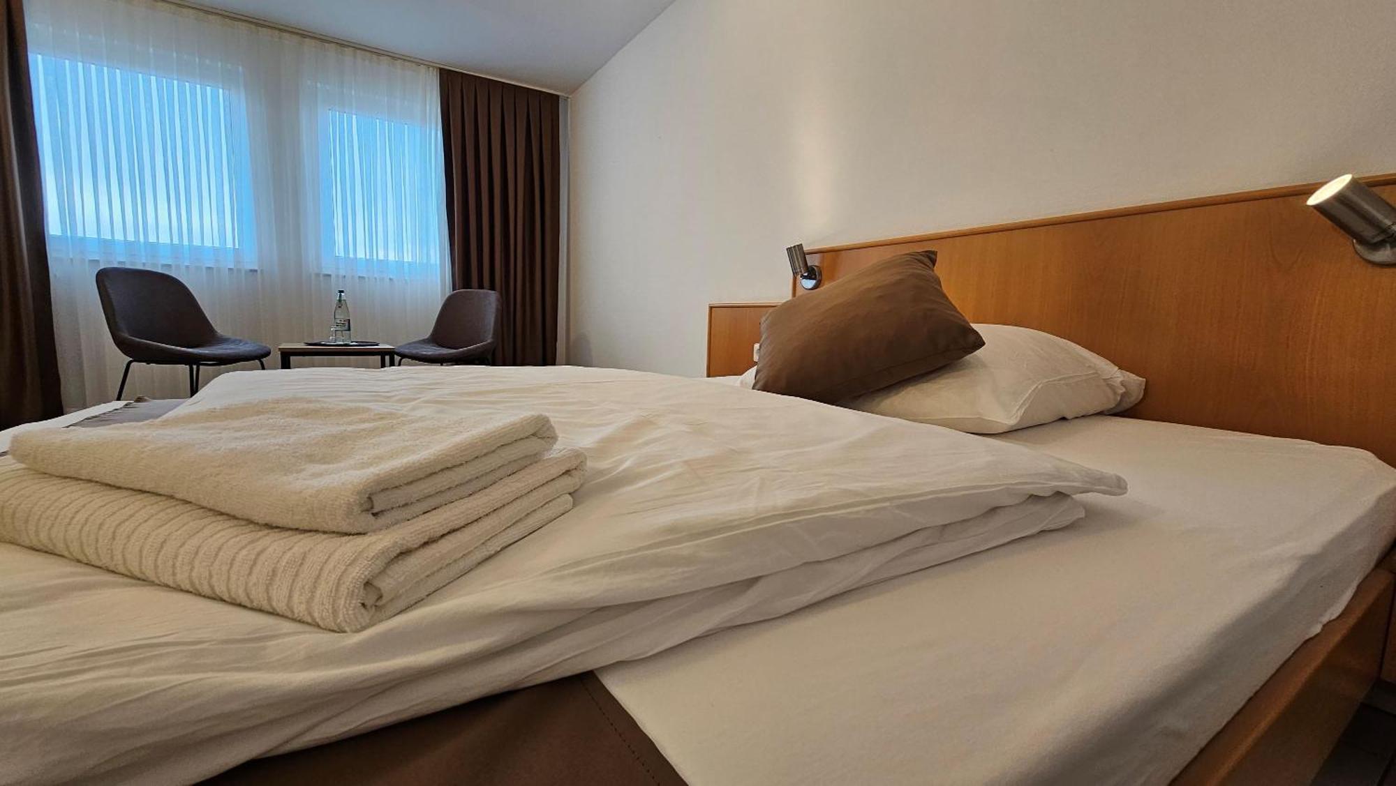 Elha Hotel シュトゥットガルト エクステリア 写真