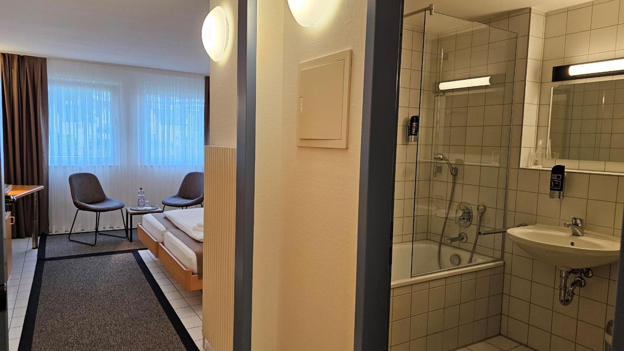 Elha Hotel シュトゥットガルト エクステリア 写真